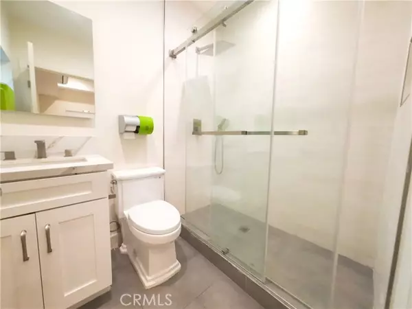 Los Angeles, CA 90011,117 E 29th ST 115 1/2