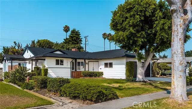 10111 Dewey Dr, Garden Grove, CA 92840