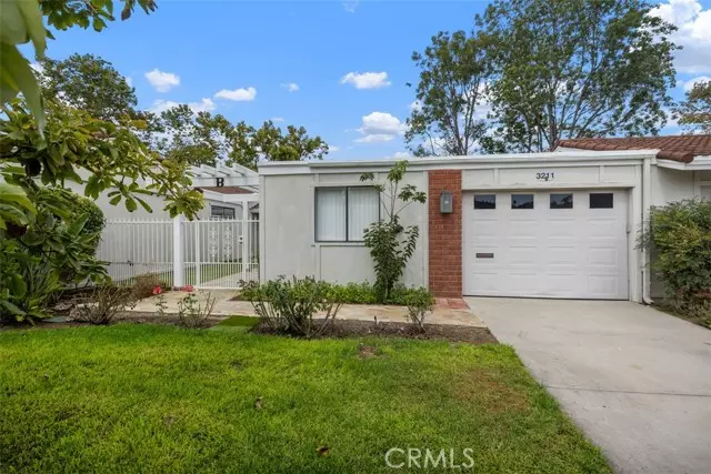 3211 Via Buena Unit B, Laguna Woods, CA 92637