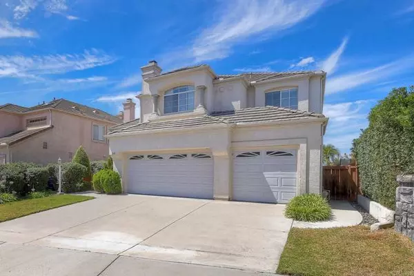 2183 Crest View GLN, Escondido, CA 92026