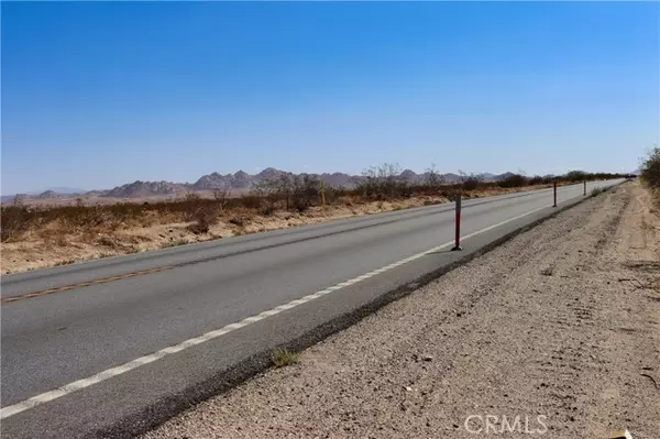 Lucerne Valley, CA 92356,35527 Old Woman Springs RD