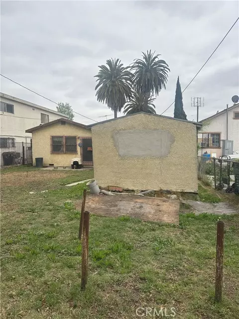 8637 Orchard AVE, Los Angeles, CA 90044