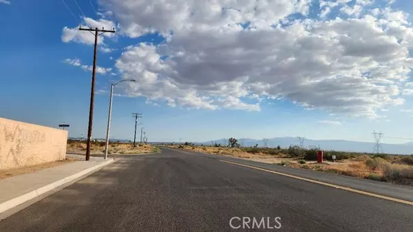 Adelanto, CA 92301,2626 Koala RD