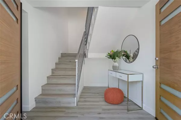 Silver Lake, CA 90039,2635 Adelbert AVE