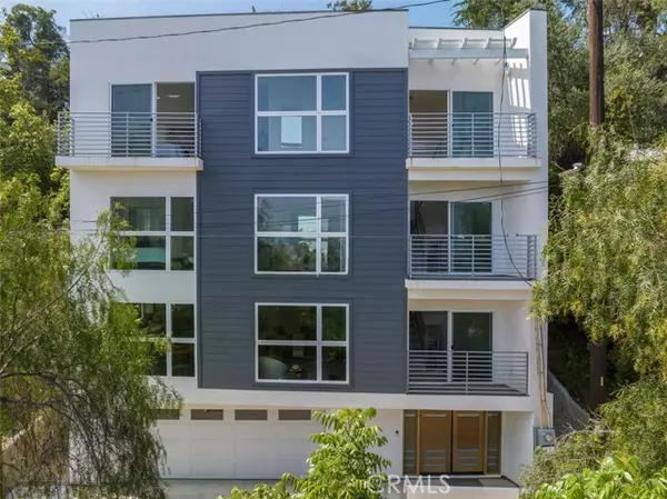 Silver Lake, CA 90039,2635 Adelbert AVE