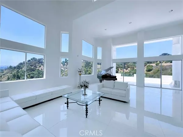 Beverly Hills, CA 90210,13200 Mulholland DR