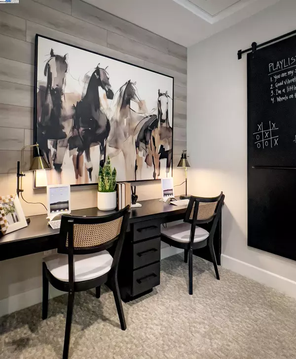 Napa, CA 94558,143 Compass Drive 2003