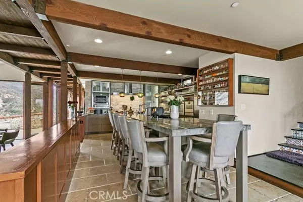 Laguna Beach, CA 92651,345 EMERALD BAY