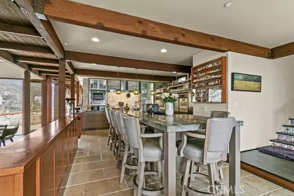 Laguna Beach, CA 92651,345 EMERALD BAY