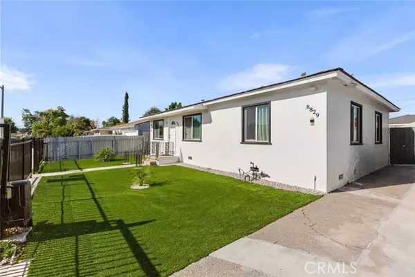 Panorama City, CA 91402,8827 -8829 Sylmar AVE