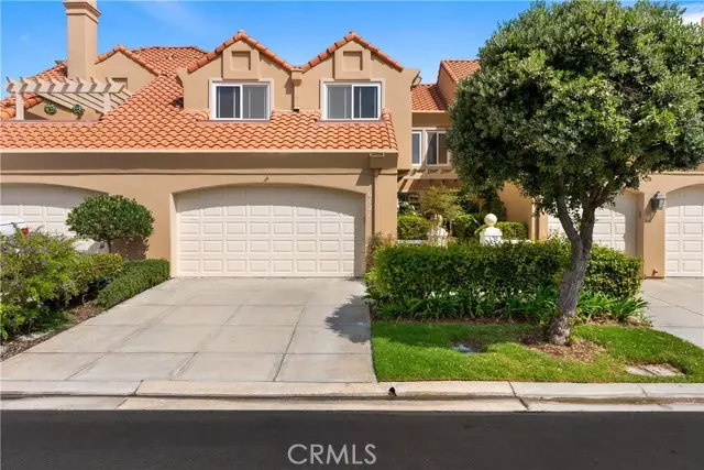 6121 Greenbrier DR, Huntington Beach, CA 92648