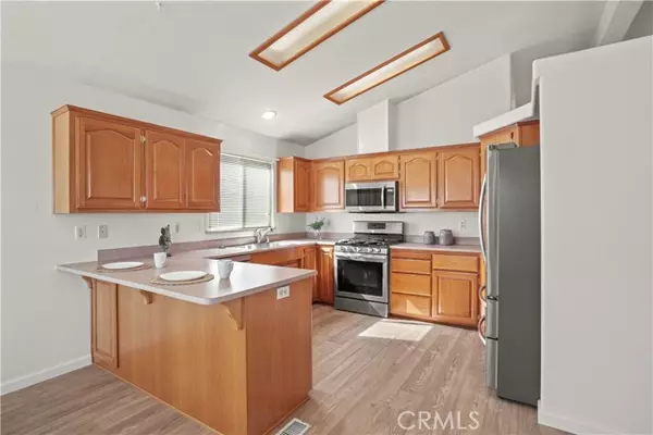 Canyon Country, CA 91351,20033 Emerald Creek DR