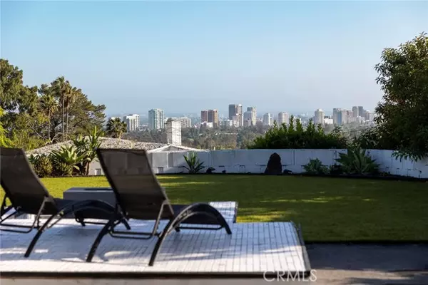 Beverly Hills, CA 90210,9924 Beverly Grove DR