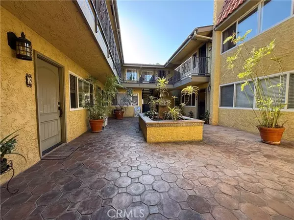 Long Beach, CA 90814,645 Temple AVE 5