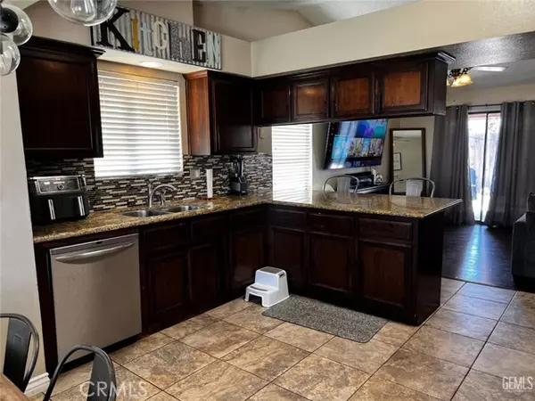 Bakersfield, CA 93313,4301 Northwind DR