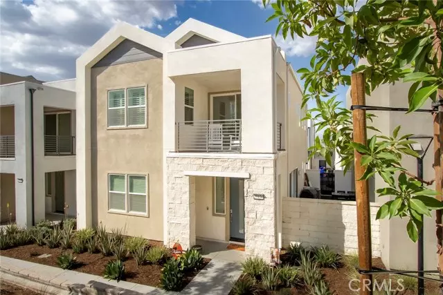 Valencia, CA 91381,27136 Purple Sage CT