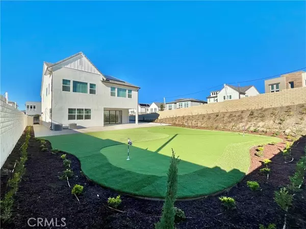 Valencia, CA 91381,27510 Elderberry DR