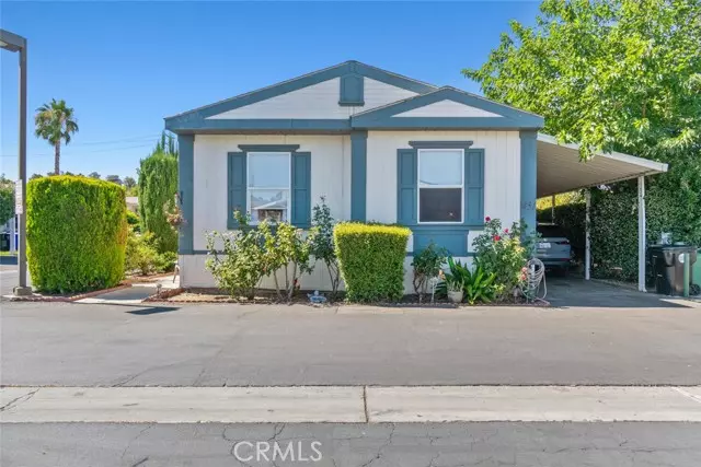 Canyon Country, CA 91351,20401 Soledad Canyon RD 451