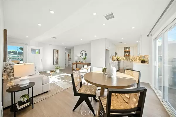 Lakewood, CA 90712,5613 Oliva AVE