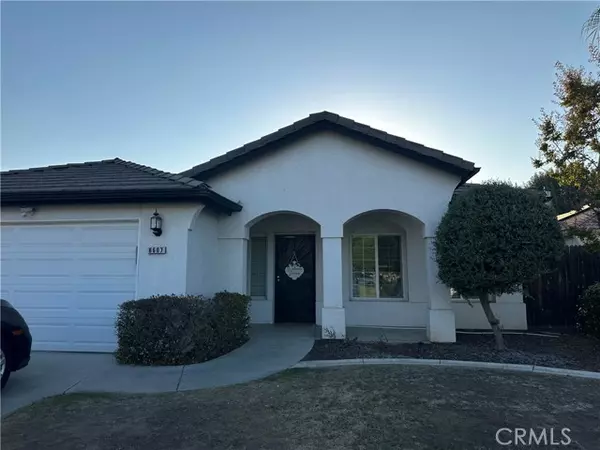 6607 Radio Flyer DR, Bakersfield, CA 93312