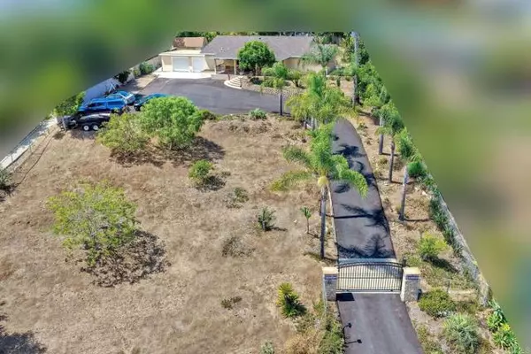 Vista, CA 92084,1739 Montgomery DR