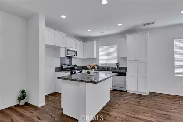 Glendora, CA 91741,273 S Vermont AVE