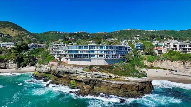 Laguna Beach, CA 92651,31561 Table Rock DR 105