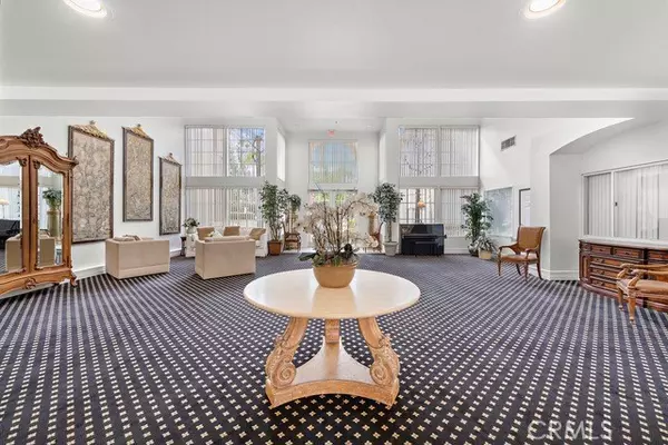 Anaheim, CA 92807,435 S Anaheim Hills RD