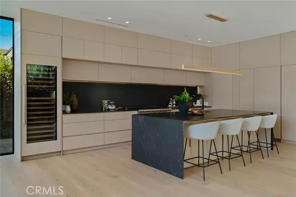 Encino, CA 91436,4939 Petit AVE