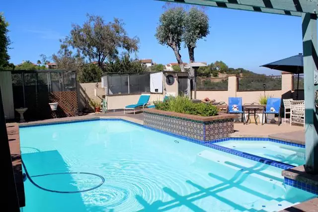 Bonita, CA 91902,1349 Ridgeview WAY