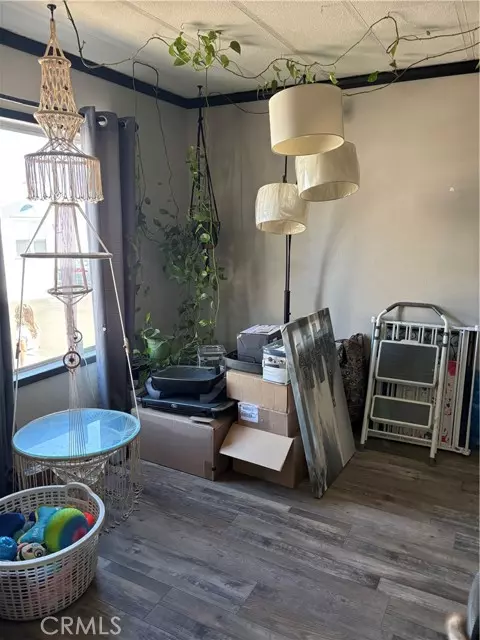 Apple Valley, CA 92307,20683 Waalew Rd 187