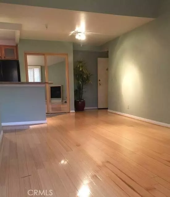 North Hollywood, CA 91601,5143 Bakman AVE 408