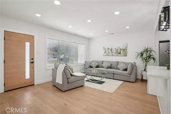 Santa Ana, CA 92703,1205 English ST