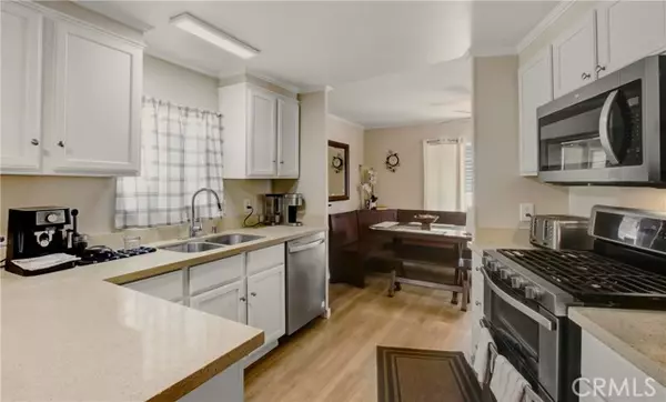 Riverside, CA 92503,9391 California AVE 118