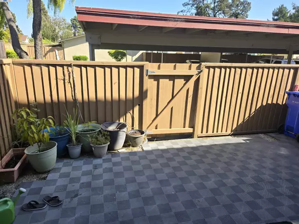 Fremont, CA 94555,34179 Bowling Green Cmn