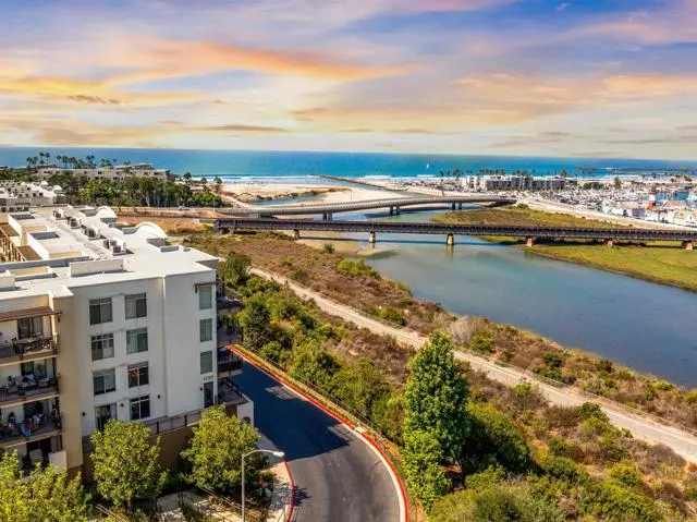 1019 Costa Pacifica WAY 1110, Oceanside, CA 92054