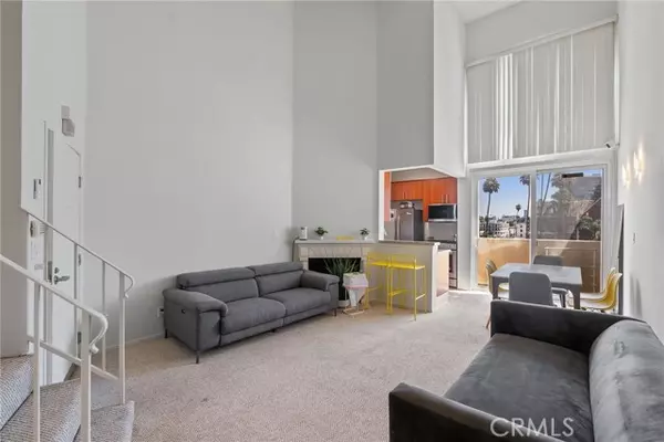 Los Angeles, CA 90005,620 S Gramercy PL 412