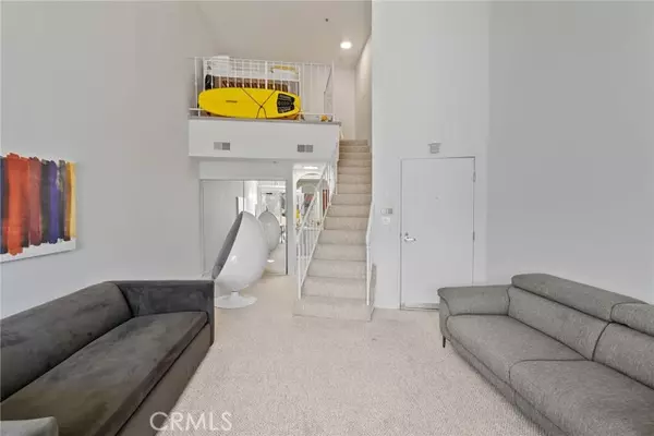 Los Angeles, CA 90005,620 S Gramercy PL 412