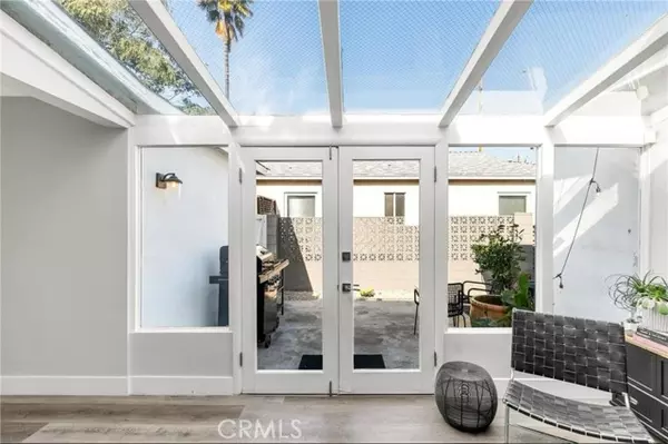 North Hollywood, CA 91601,5754 Satsuma AVE