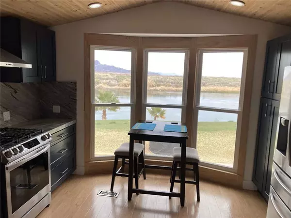 Blythe, CA 92225,29630 Highway 95 4