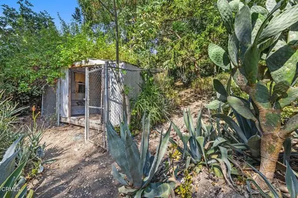 Los Angeles, CA 90042,5319 Monterey RD