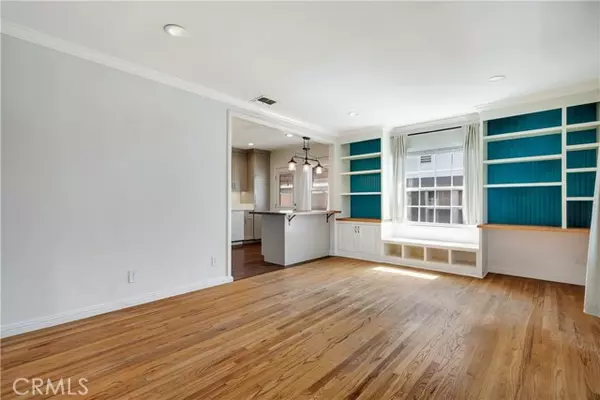 Burbank, CA 91505,1302 N Whitnall