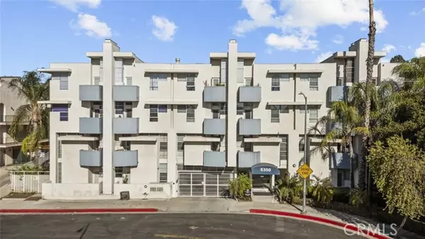 Encino, CA 91316,5350 White Oak AVE 113