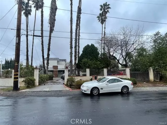 Northridge, CA 91325,8458 Canby AVE