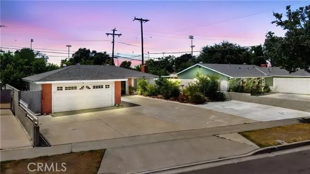 Santa Ana, CA 92704,1838 S Artesia ST