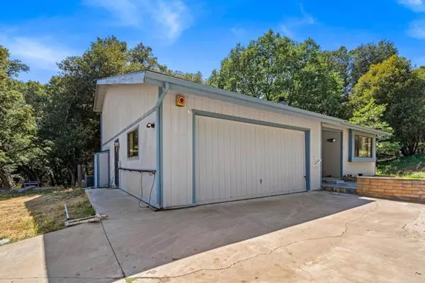 Julian, CA 92036,5041 Pine Ridge AVE