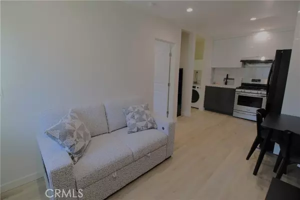 Encino, CA 91316,17546 Martha ST