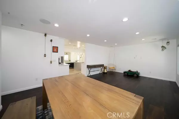 West Hills, CA 91307,6661 Franrivers AVE