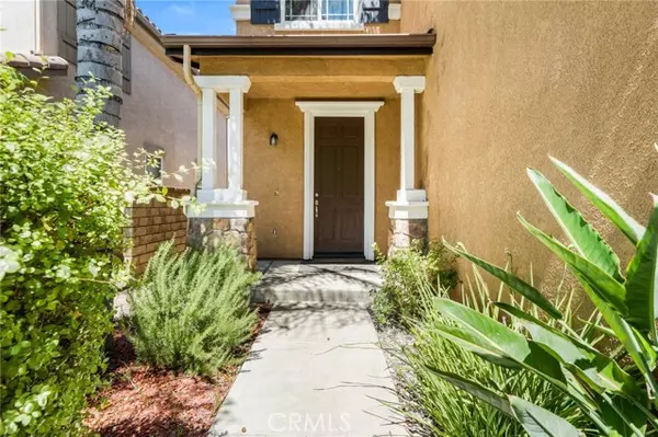 Santa Clarita, CA 91350,20047 Holly DR