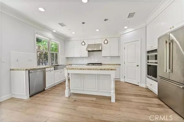 Irvine, CA 92620,59 Parkdale